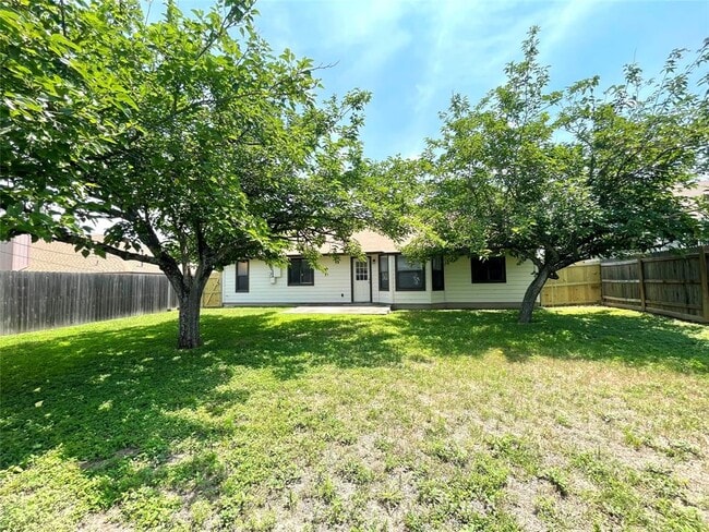 Building Photo - 1008 Cresswell Dr