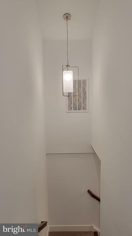 Building Photo - 418 SADIE Ave