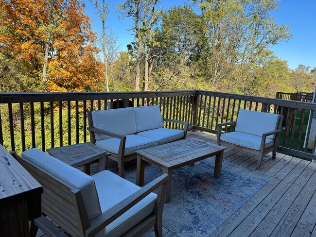 Building Photo - Fully furnished brand new construction. Luxury in HOA with pool