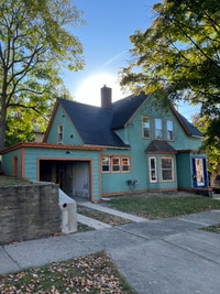 Building Photo - 419 3rd St