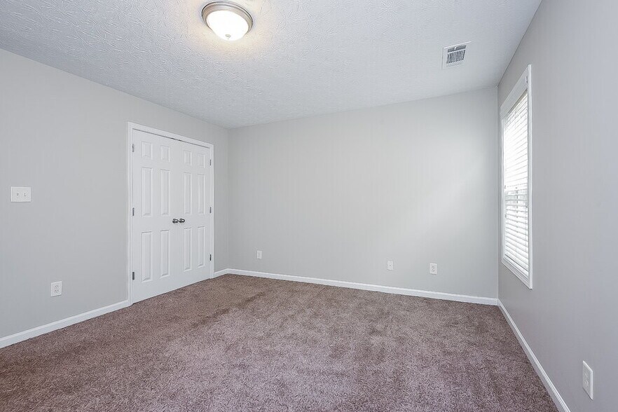 Building Photo - 460 Little Creek Rd SE