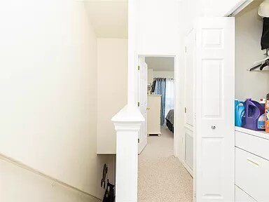 Upstairs 2 - 11658 Declaration Dr