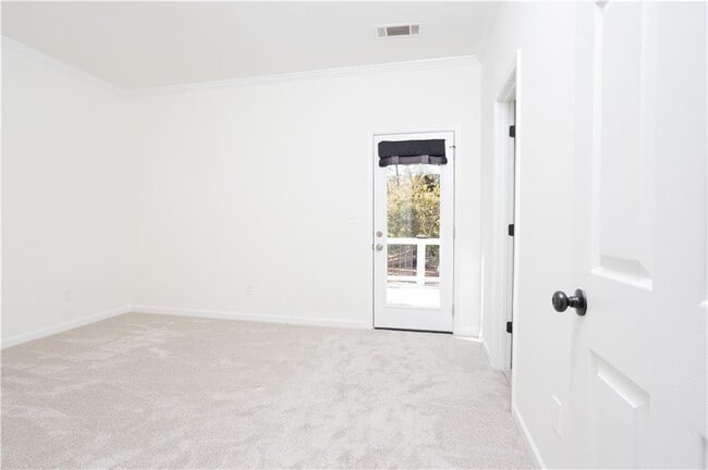 Building Photo - 183 Burbank Dr SW