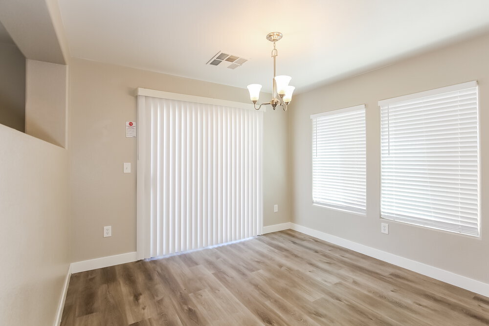 Building Photo - 2420 Cockatoo Dr