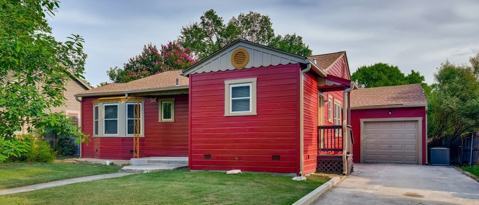 Building Photo - 2040 W Mistletoe Ave