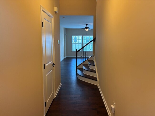 Building Photo - Beautiful End Unit Townhome in the McCarle...
