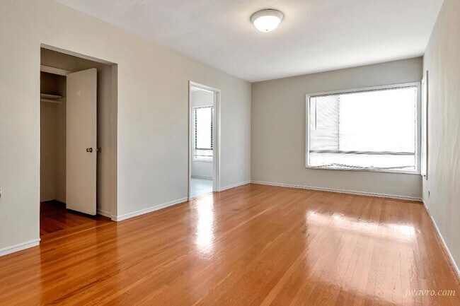 Building Photo - 70 Terra Vista Ave