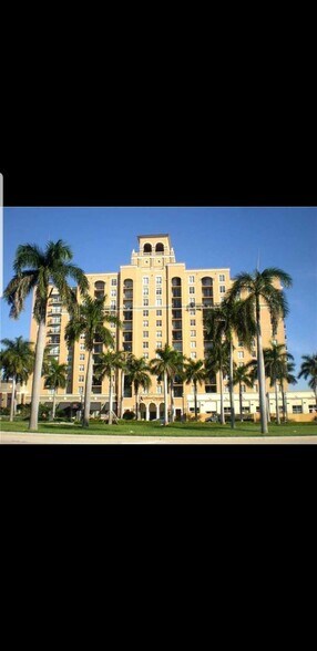 Building Photo - 651 Okeechobee Blvd