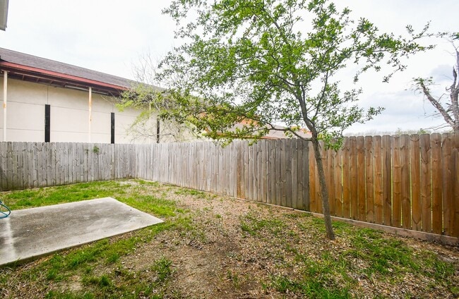 Building Photo - 4915 Market St