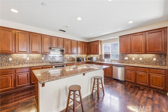 Building Photo - 1689 Tivoli Dr