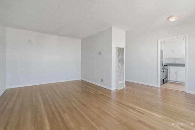 Building Photo - 80 Terra Vista Ave