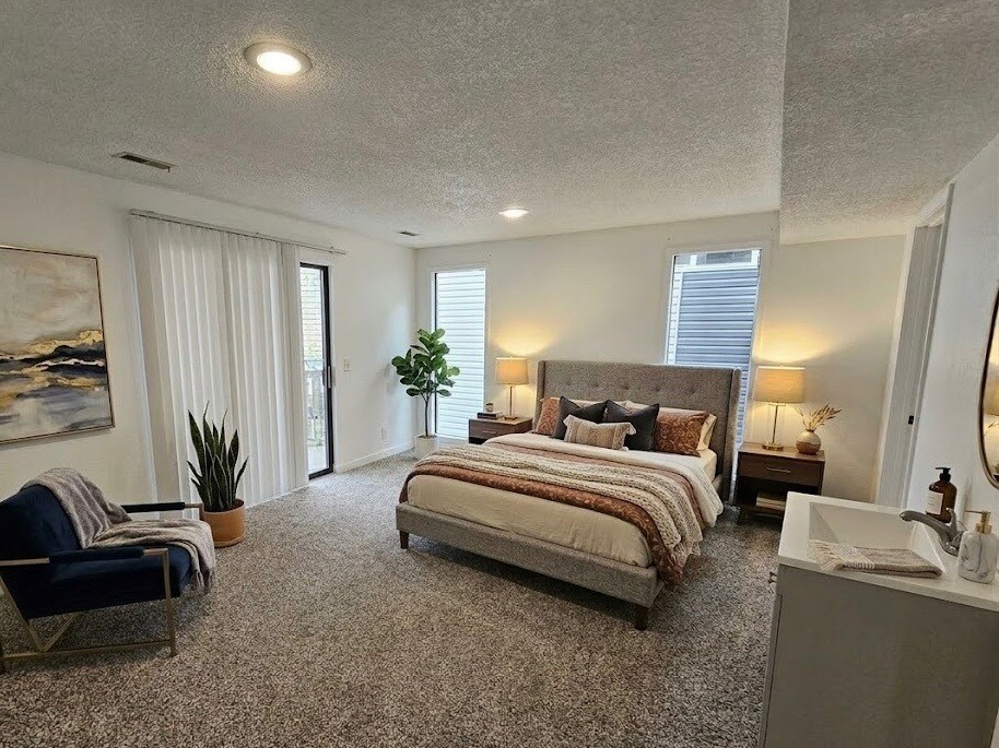 Building Photo - 4306 N Ella Rd