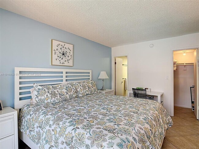 Building Photo - 201 178th Dr