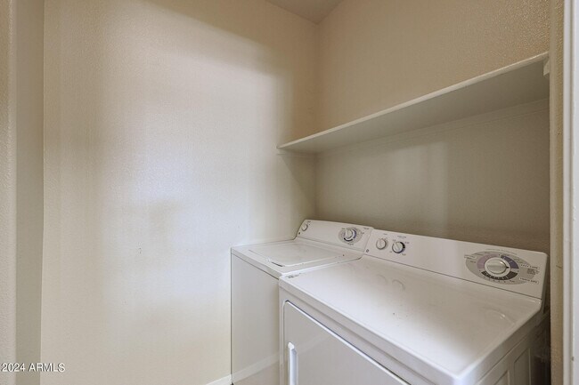 Building Photo - 17017 N 12th St