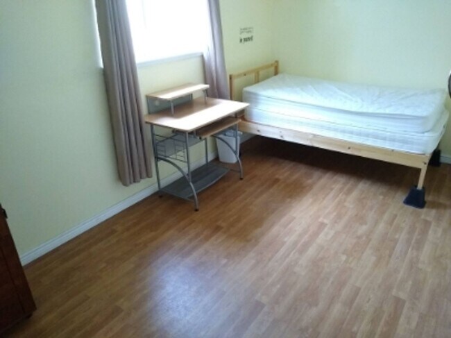 Building Photo - 55 College Way