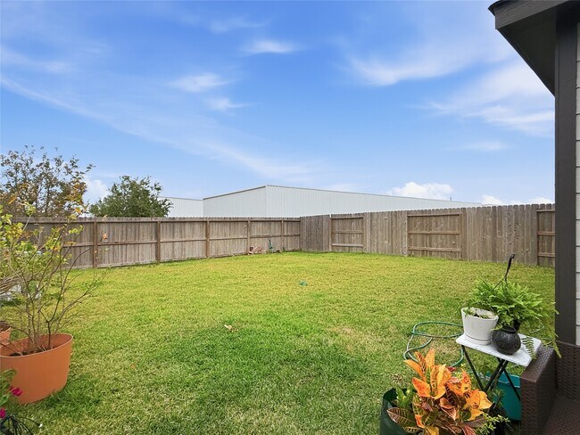 Building Photo - 25402 Trinity Oakley Ct