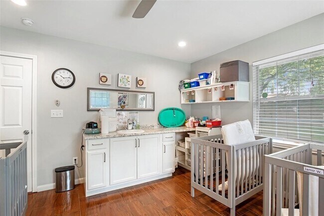 Building Photo - 5302 Treaschwig Rd