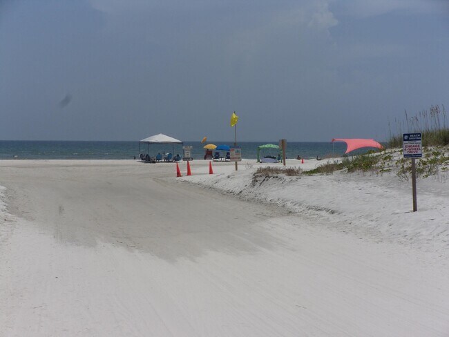 Building Photo - 5650-5A1A A1A S