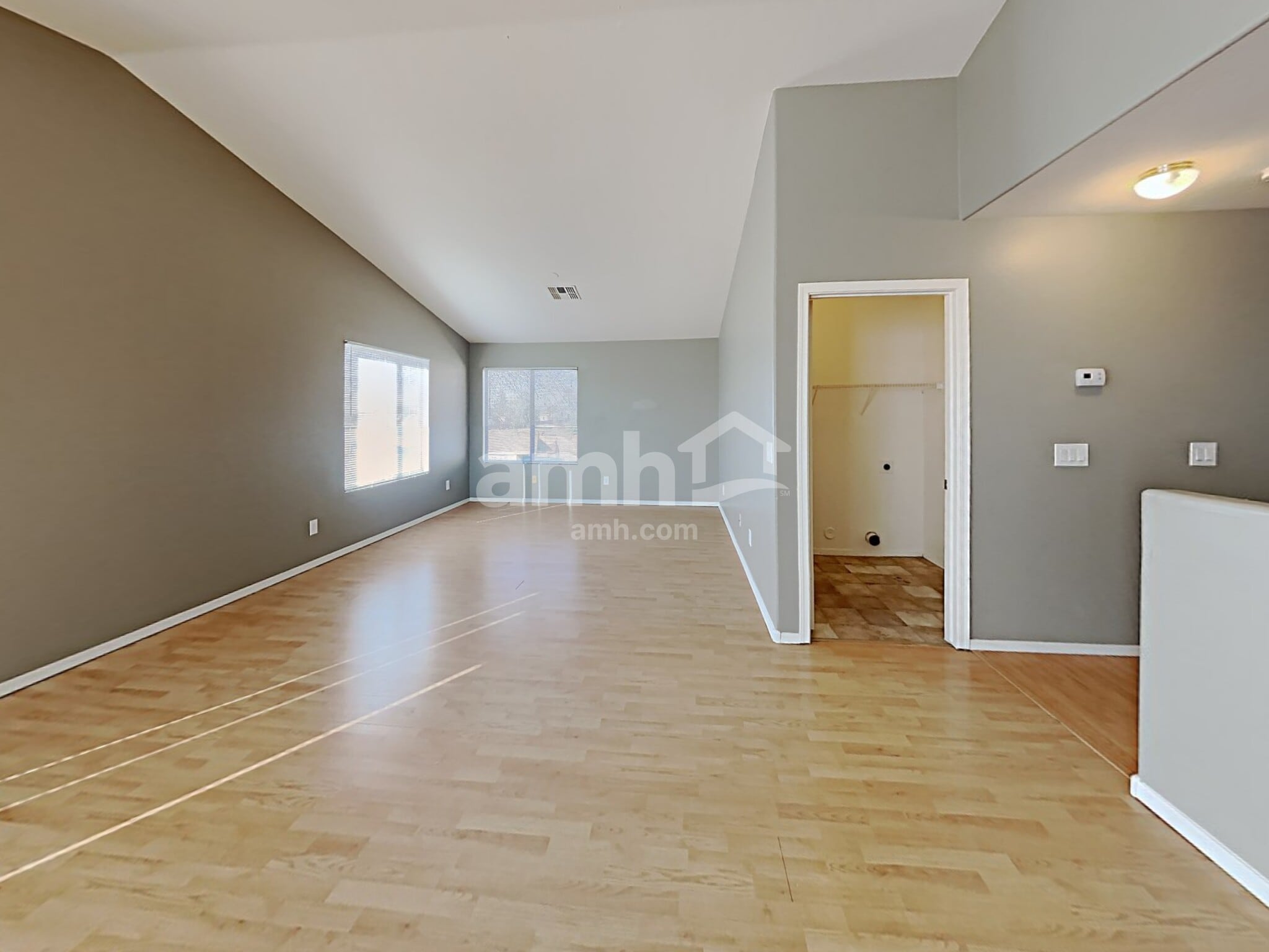 Building Photo - 14832 N 124th Ln