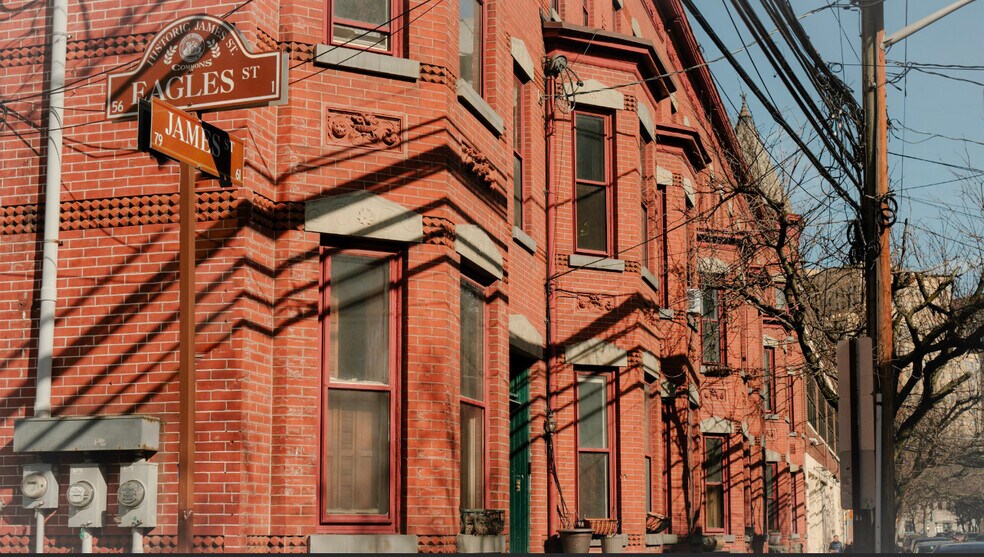 Neighborhood - 72 James St