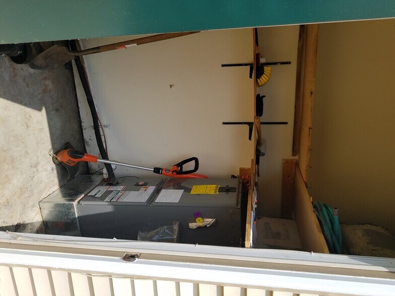 Storage unit - 31 Sally Ann Pl