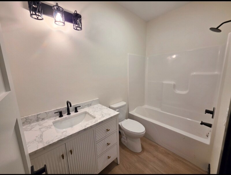 Building Photo - 718 Ringold St