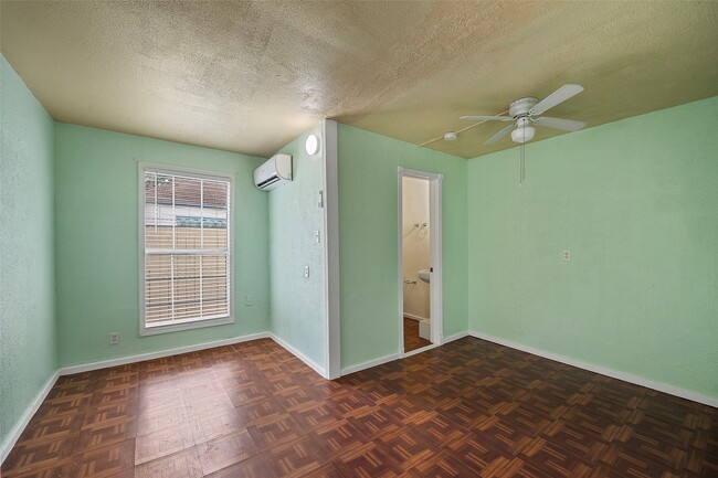 Building Photo - 510 Munger St