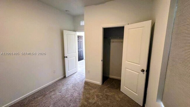 Building Photo - 2443 Grey Hawk Dr