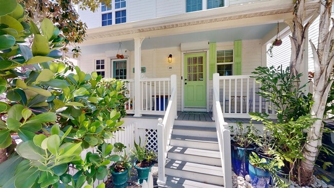 Primary Photo - $3,800/mo - Furnished 2-Bed/1.5-Bath Townh...