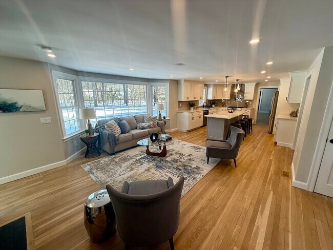 Building Photo - 16 Sears Rd