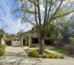 Building Photo - 3179 Bryant St