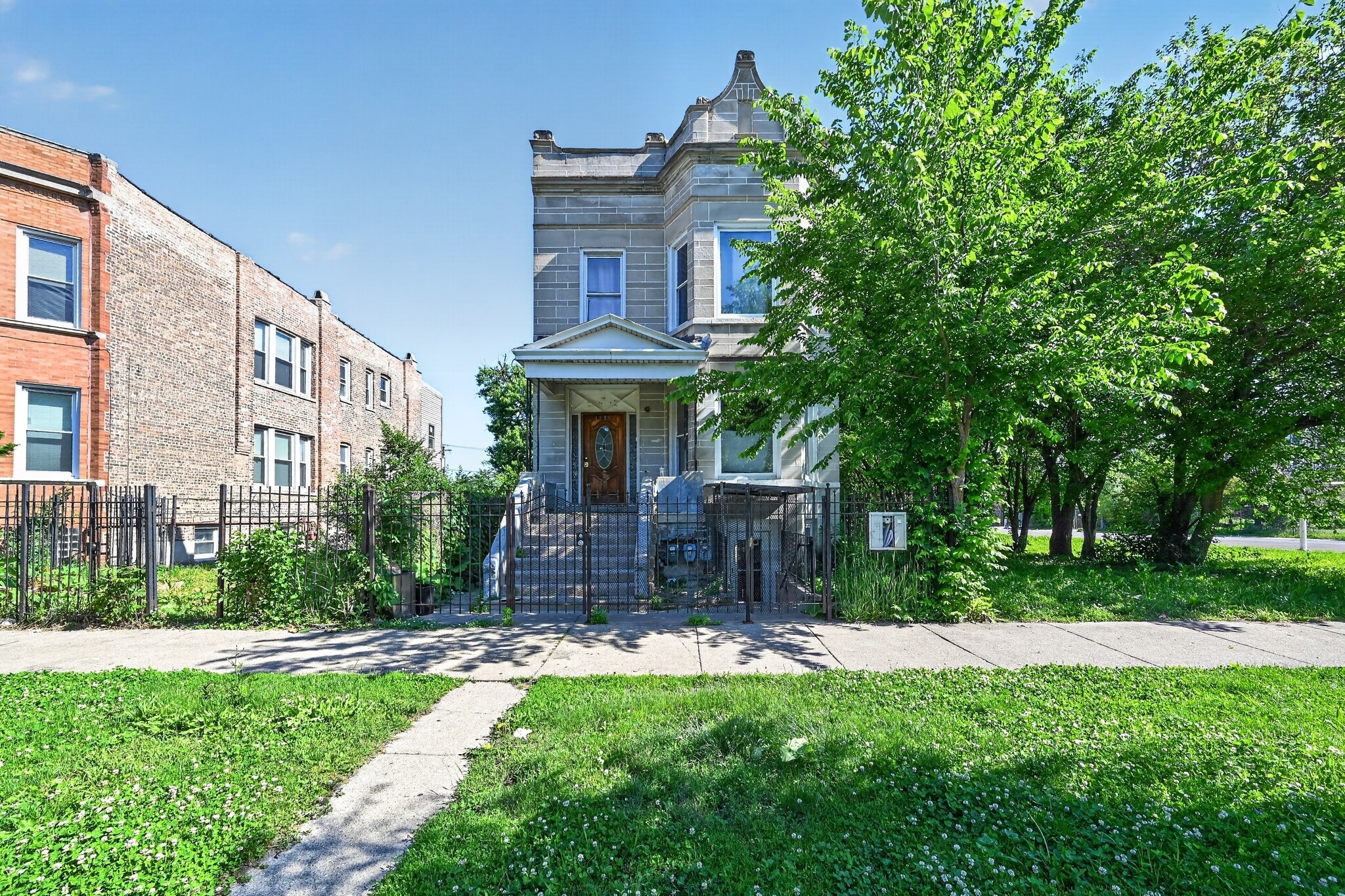 Building Photo - 4306 W Maypole Ave