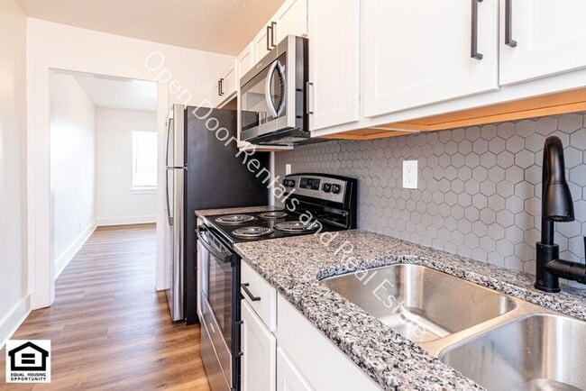 Building Photo - 1823 Griswold Dr