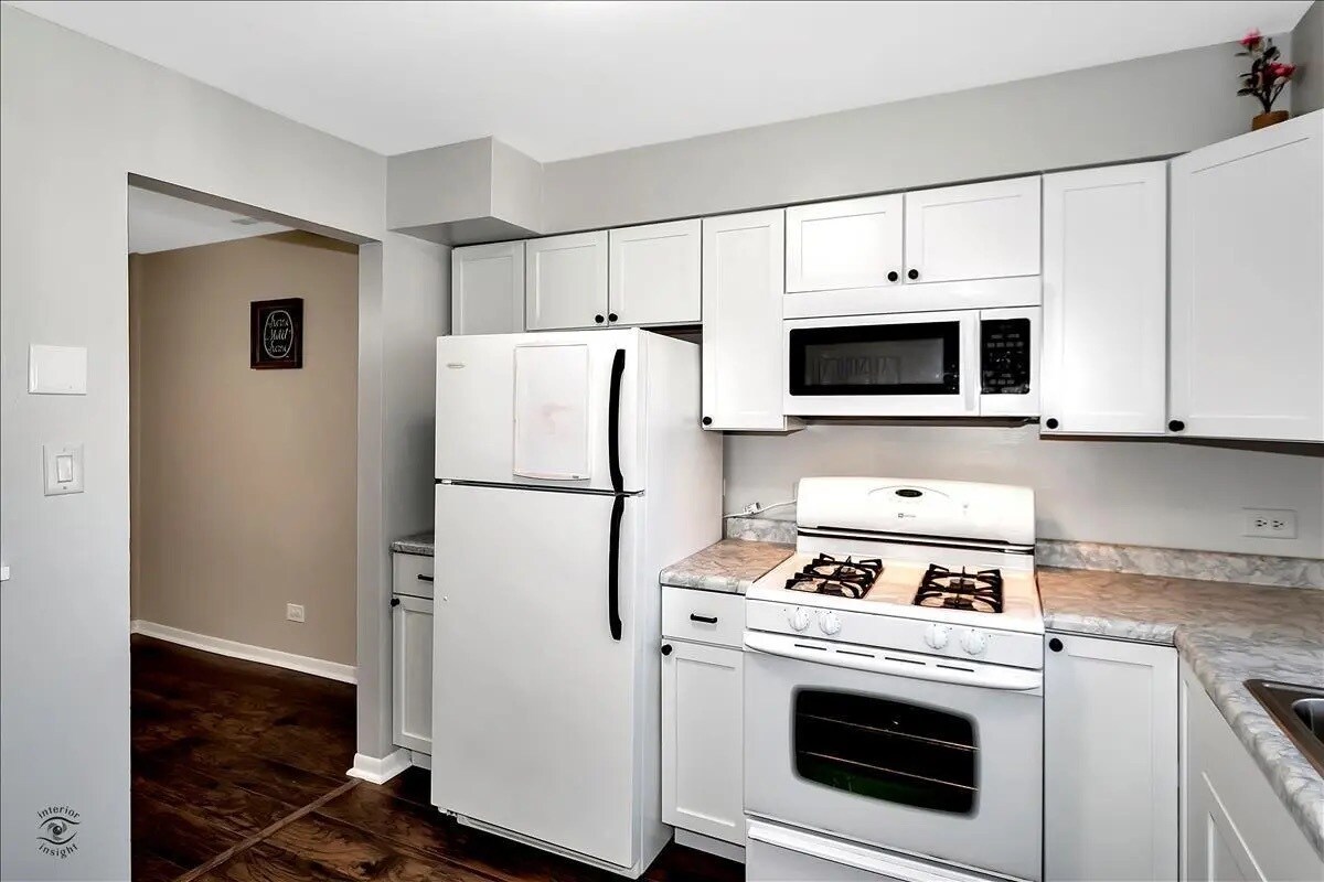 Kitchen Pic 2 - 15718 Orlan Brook Dr