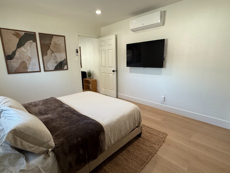 Building Photo - 14361 Buckner Dr