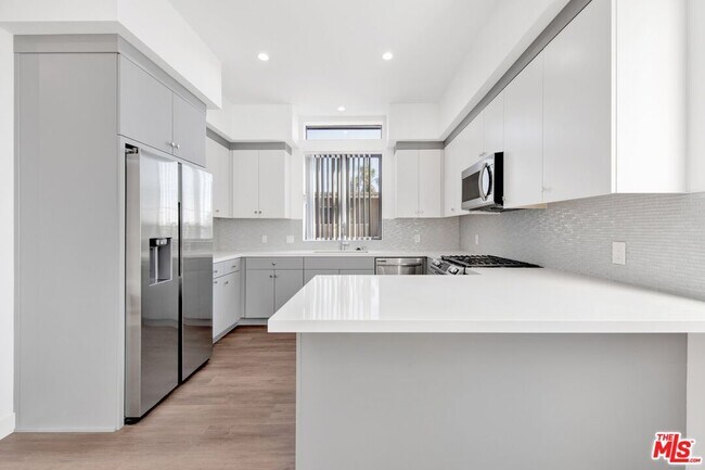 Building Photo - 1458 Butler Ave