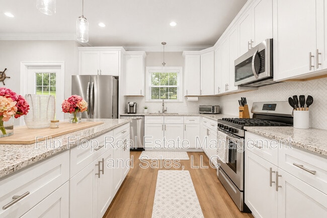 Building Photo - 3325 Mariana Oaks Dr