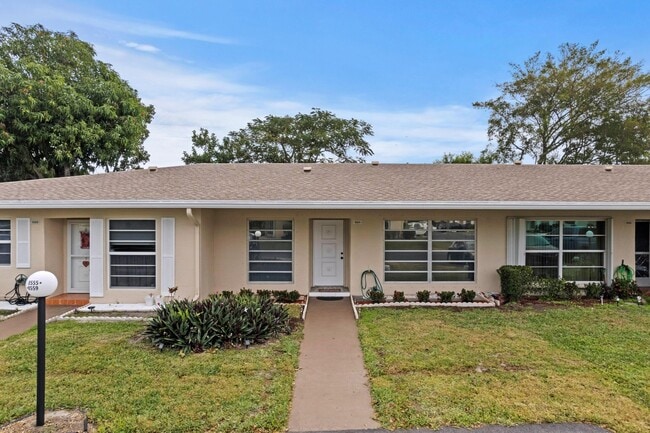 Building Photo - 8555 Bella Vista Dr