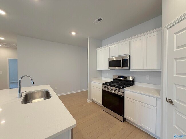 Building Photo - 11017 Wayland Rdg Dr