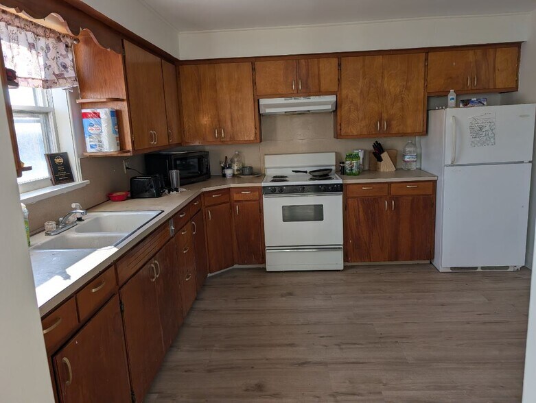 Building Photo - 132 S Michigan Ave