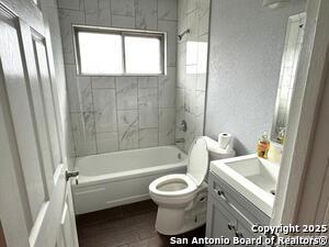 Building Photo - 3606 Versailles Dr