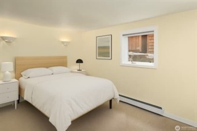 Building Photo - 4510 48th Ave NE