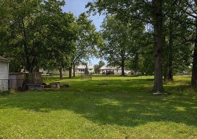 Building Photo - 929 Worden Rd