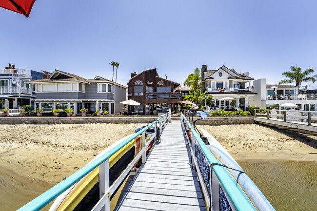 Building Photo - Fully Furnished Island Life Waterfront Ret...