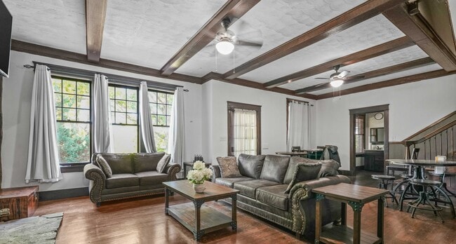 Interior Photo - Hillwood Villas