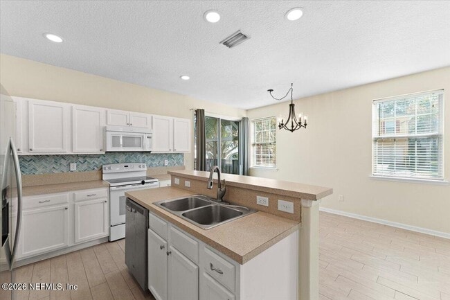 Building Photo - 167 Bay Bridge Dr