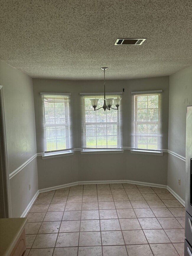 Building Photo - 1313 Crossgate Ct