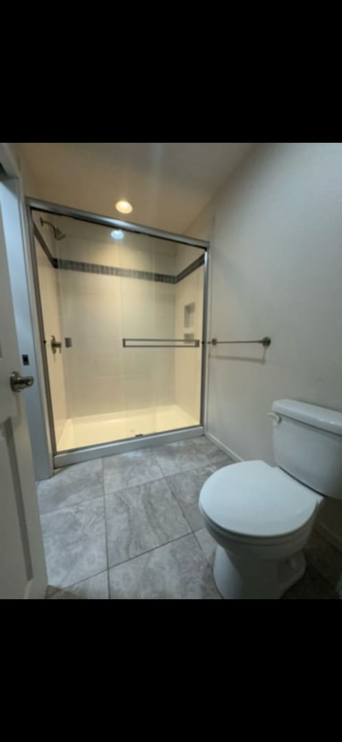 Building Photo - Beautiful 3bd/2bath home