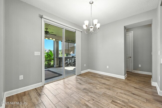 Building Photo - 474 Convex Ln