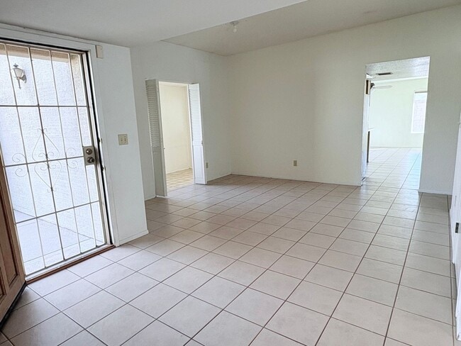 Building Photo - Cozy 3 bed/2 bath home in North East Tucson